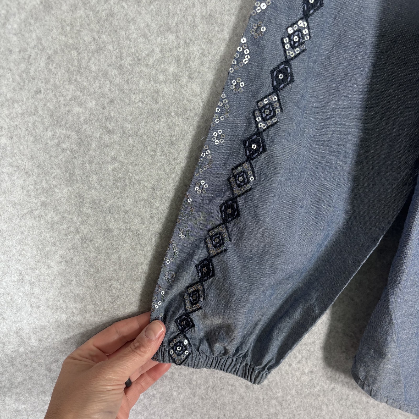 Chicos Peasant Top Small Embroidered Sequin Chambray Cotton Boho Cottage Sparkle