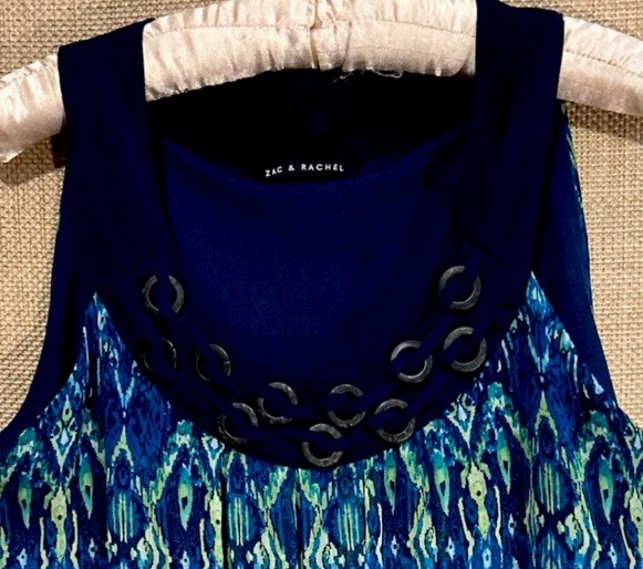 Zac & Rachel Top L Silky Beaded Neckline Popover Tank Shirt Blouse Women’s Large