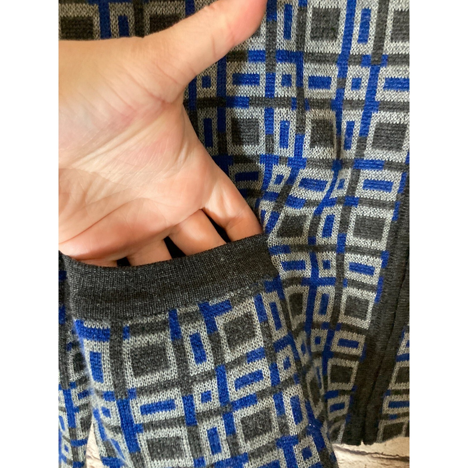 Outlander Top Womens Medium Blue Geometric Wool Blend Full Front Zip Pockets