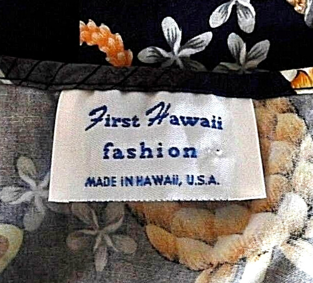 First Hawaii Fashion Pineapple Print Coconut Button Crop Top- one size
