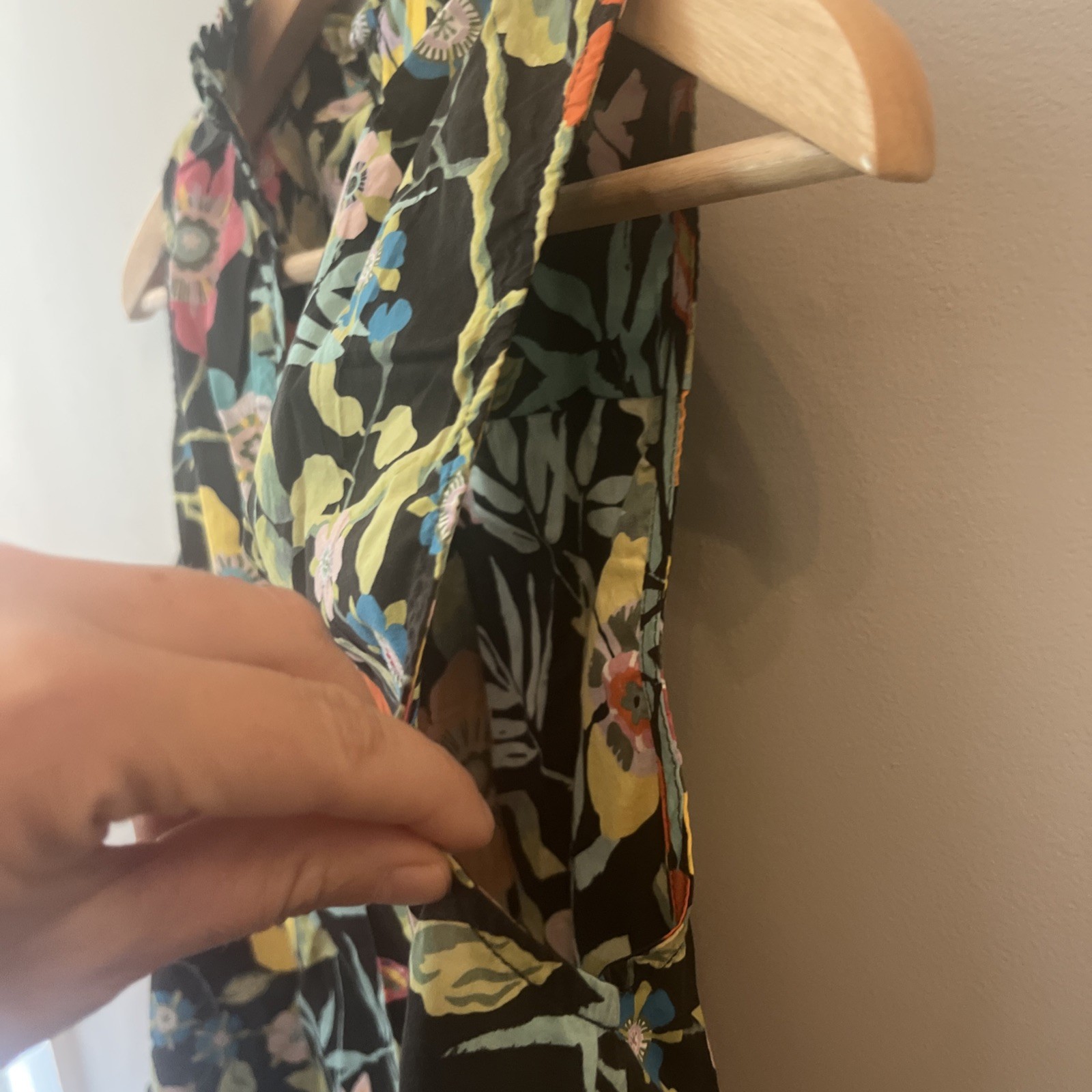 J. Crew Top Womens Size 6 Black Liberty Fabric Pavilion Floral Keyhole Neck Tank