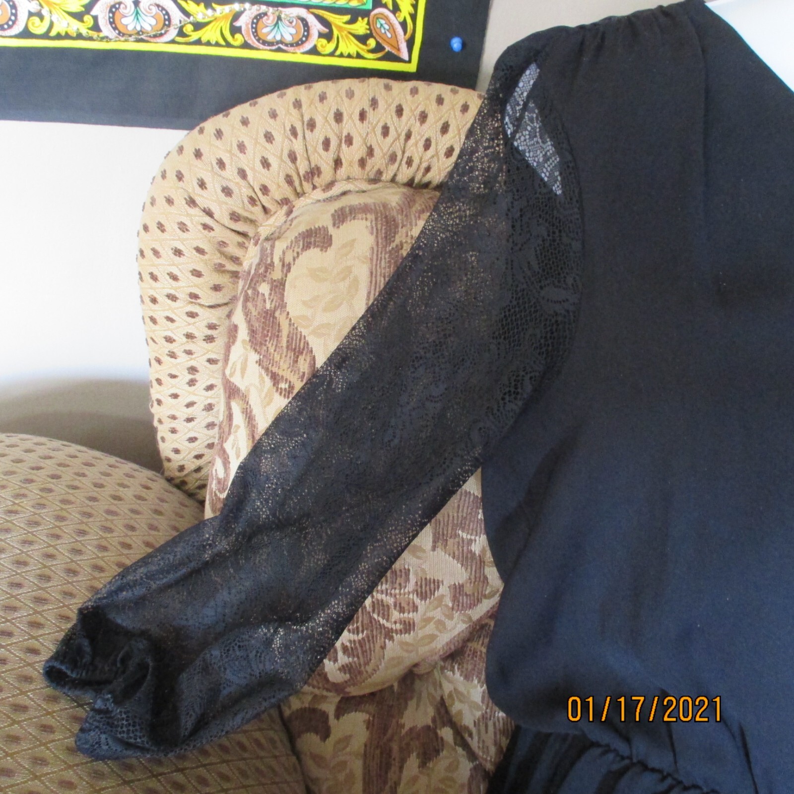 Elegant BLACK Net Top attention BLOUSE V NECK Top MACHINE Wash Cold SMALL Size