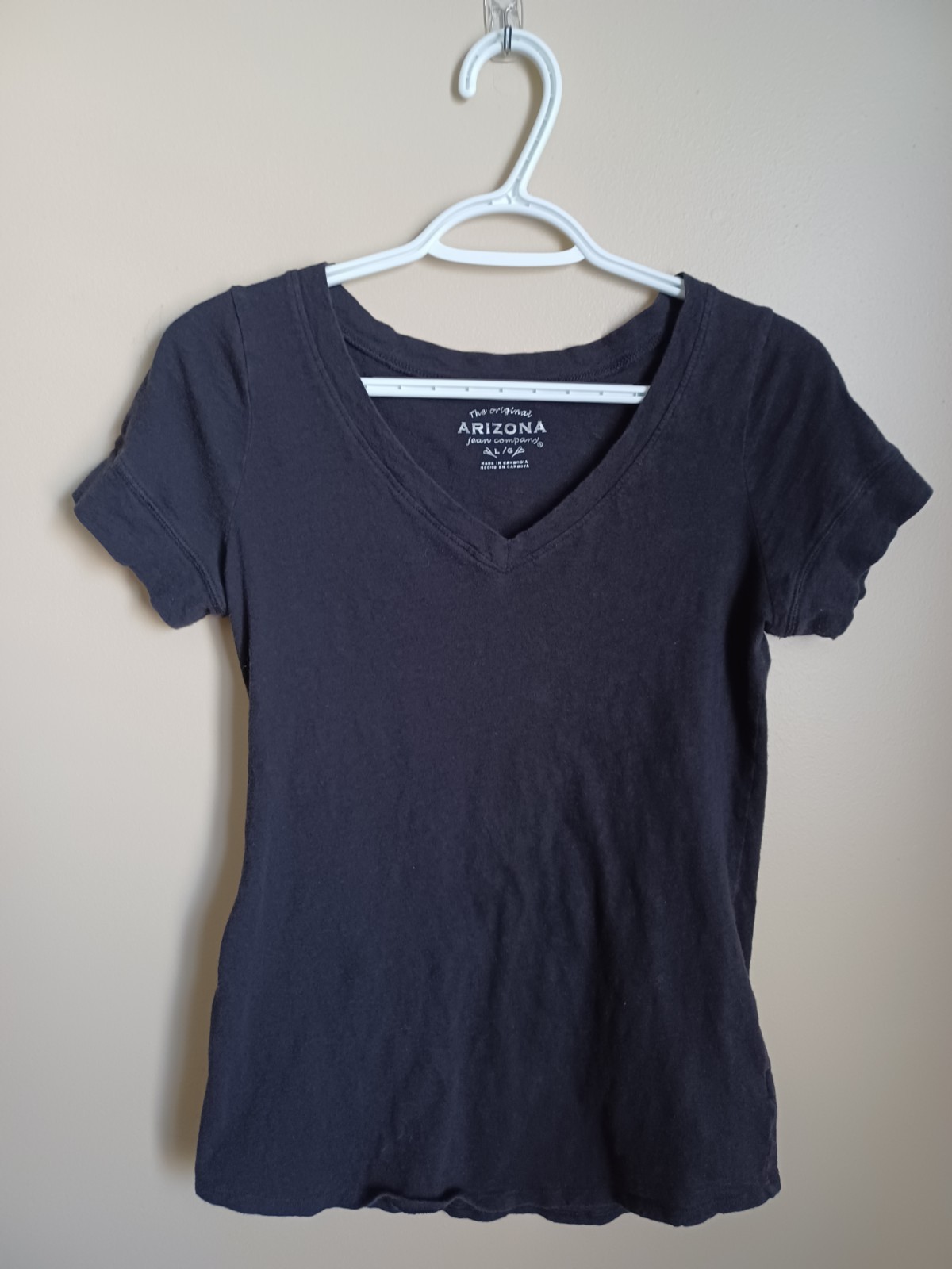 Women’s Size Large Black Arizona Jean Company Cotton Short Sleeve V-Neck T-Shirt