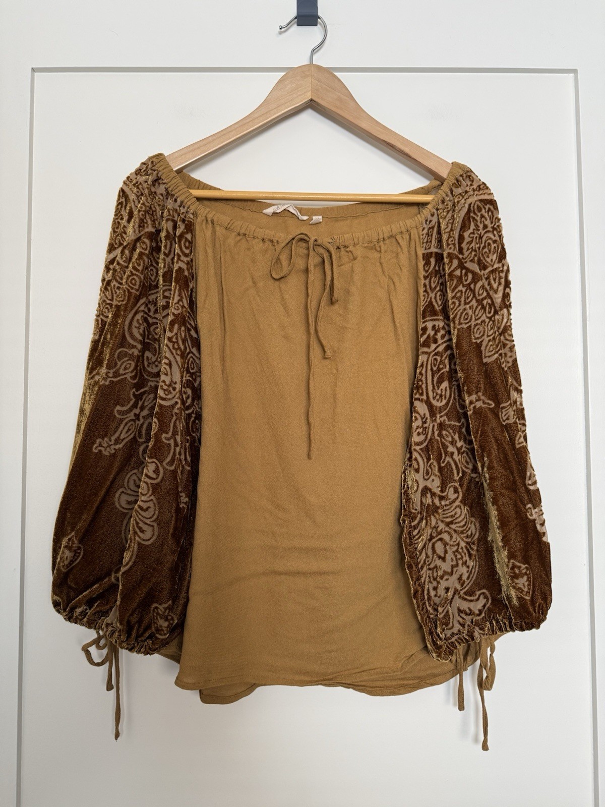 Soft Surroundings Top Women M Mustard Velvet Puff Sleeve Boat Neck Boho Festival