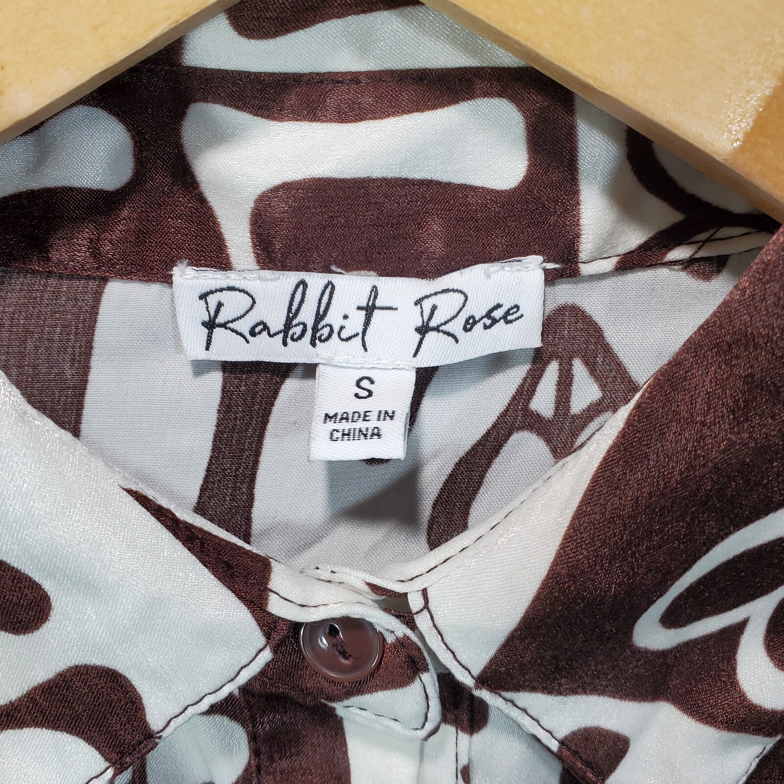 Rabbit Rose Button Up Blouse Womens Small White Brown Checkered LOVE