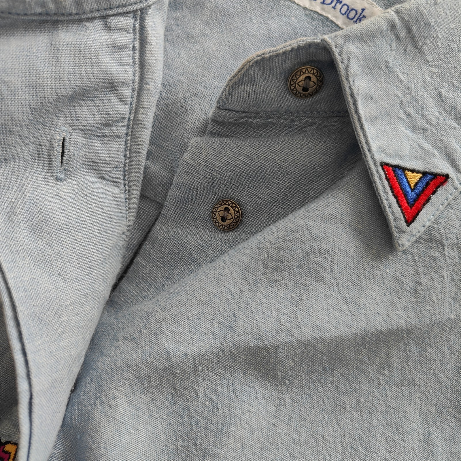 David Brooks Women’s Aztec Southwest Embroidered Denim Shirt Metal ButtonSize 14