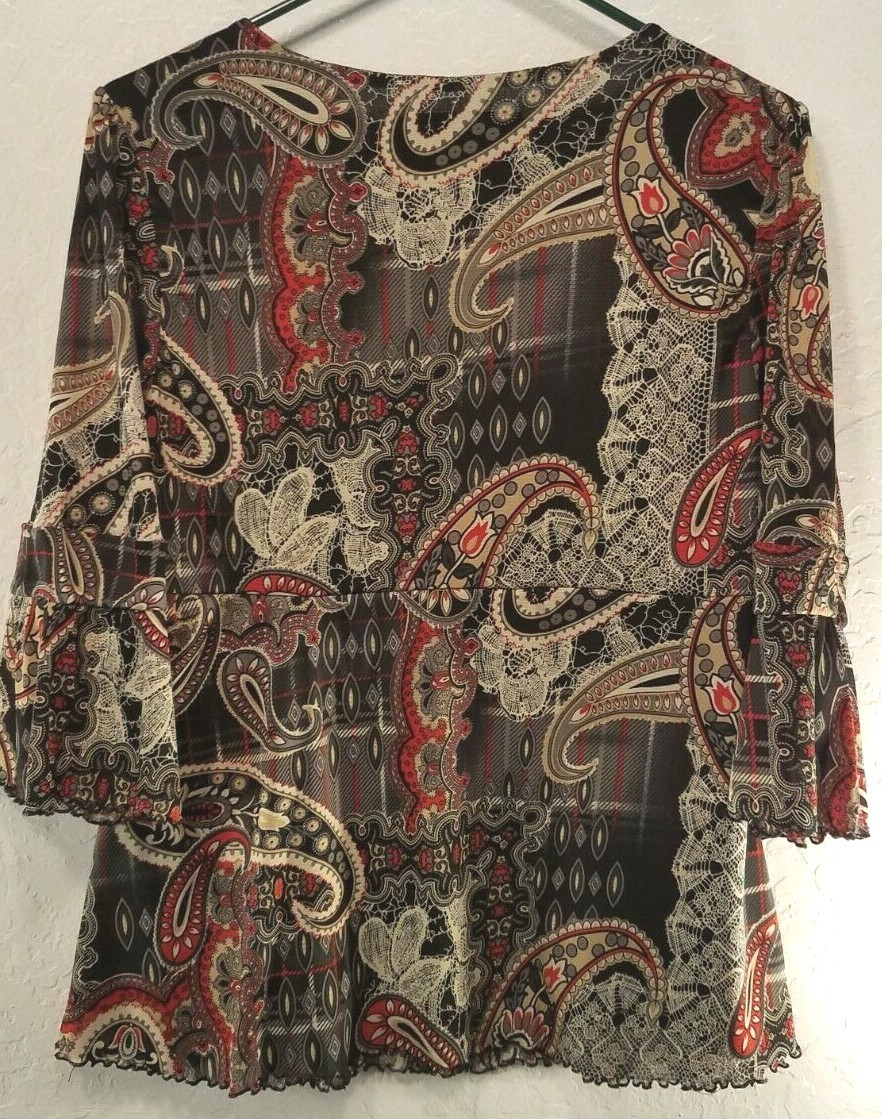Simply French International Design Top (L) Multicolor. Geometric Design. 3/4 Slv