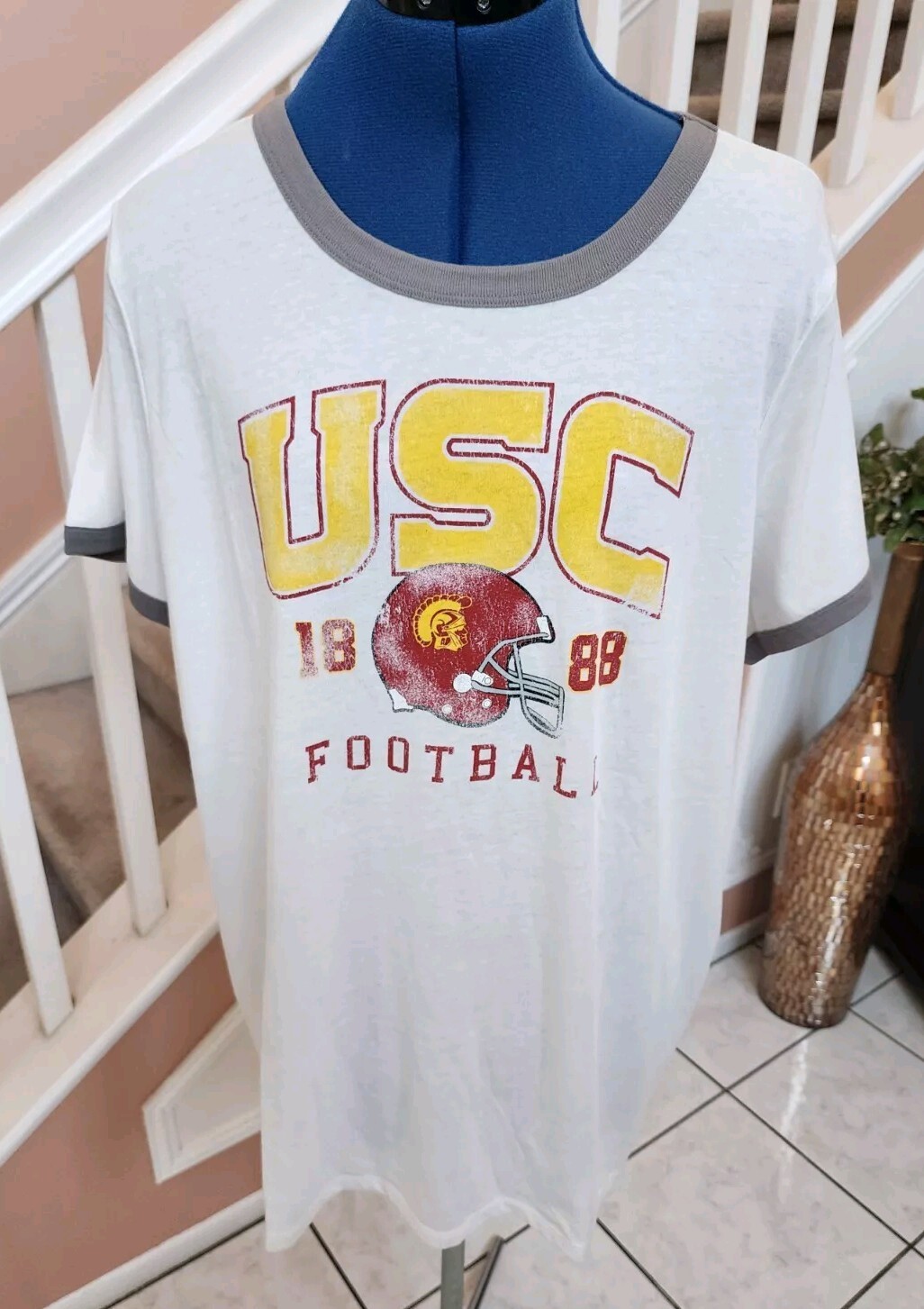 NWOT TORRID USC FOOTBALL White Classic Fit Short Sleeve Ringer Tee Sz 2 2X 18-20