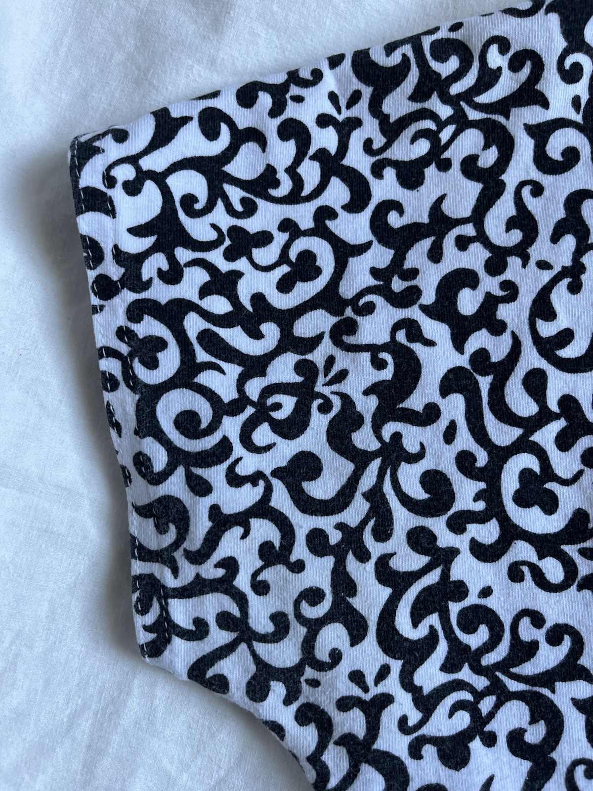Vintage 80s 90s Top Cropped Scroll Print Retro Grunge Whimsigoth Indie Med USA