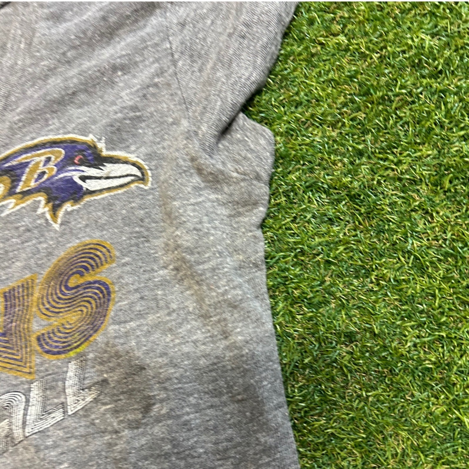 NFL Team Apparel Baltimore Ravens Womens V-Neck T-Shirt Gray Large R2L3BD2