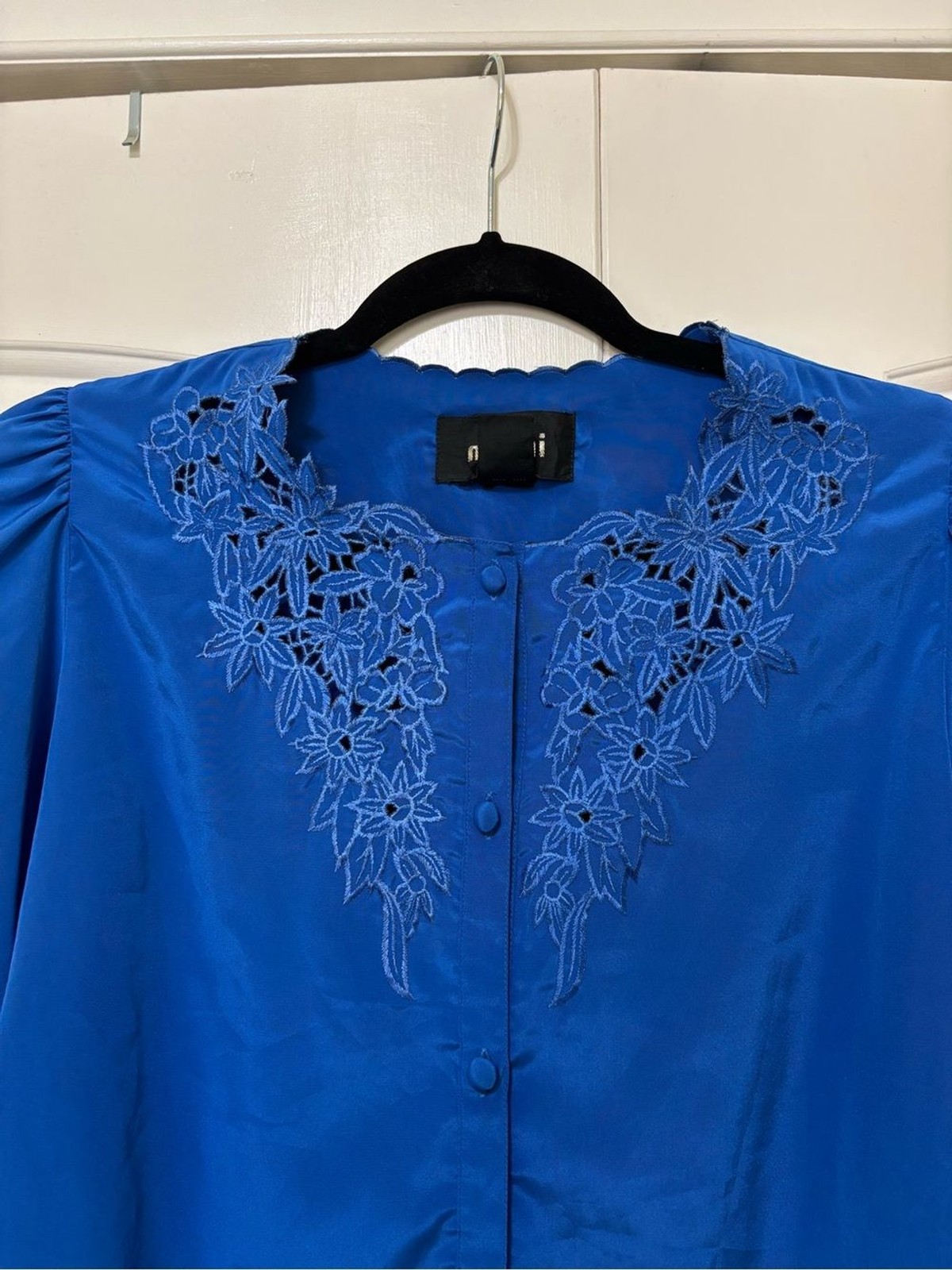 Vintage Nilani embroidered floral button down blouse blue sz 13/14
