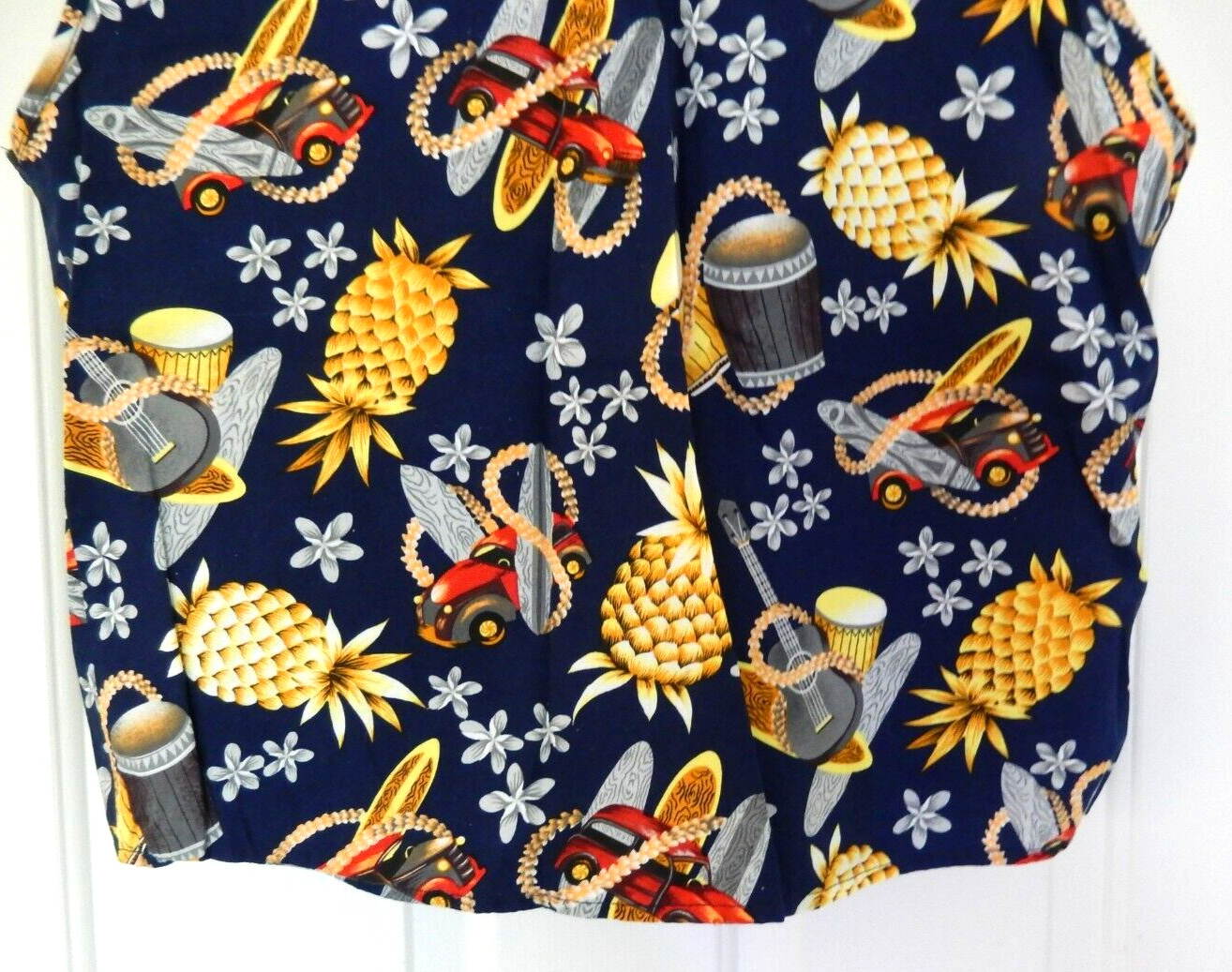 First Hawaii Fashion Pineapple Print Coconut Button Crop Top- one size
