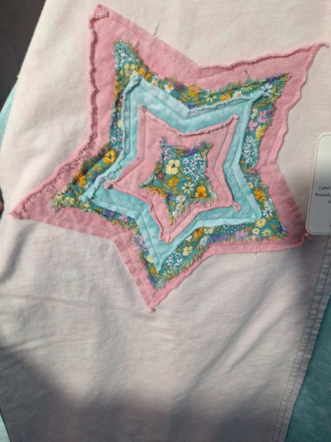 Sage + Fig Boho Sweatershirt Green White Pink Patches Long Sleeve Small 1…