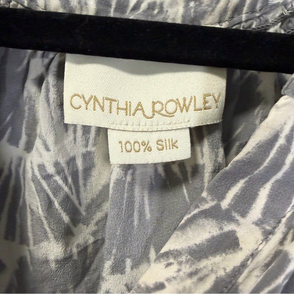 Cynthia Rowley Silk Gray White Abstract Print Blouse Top