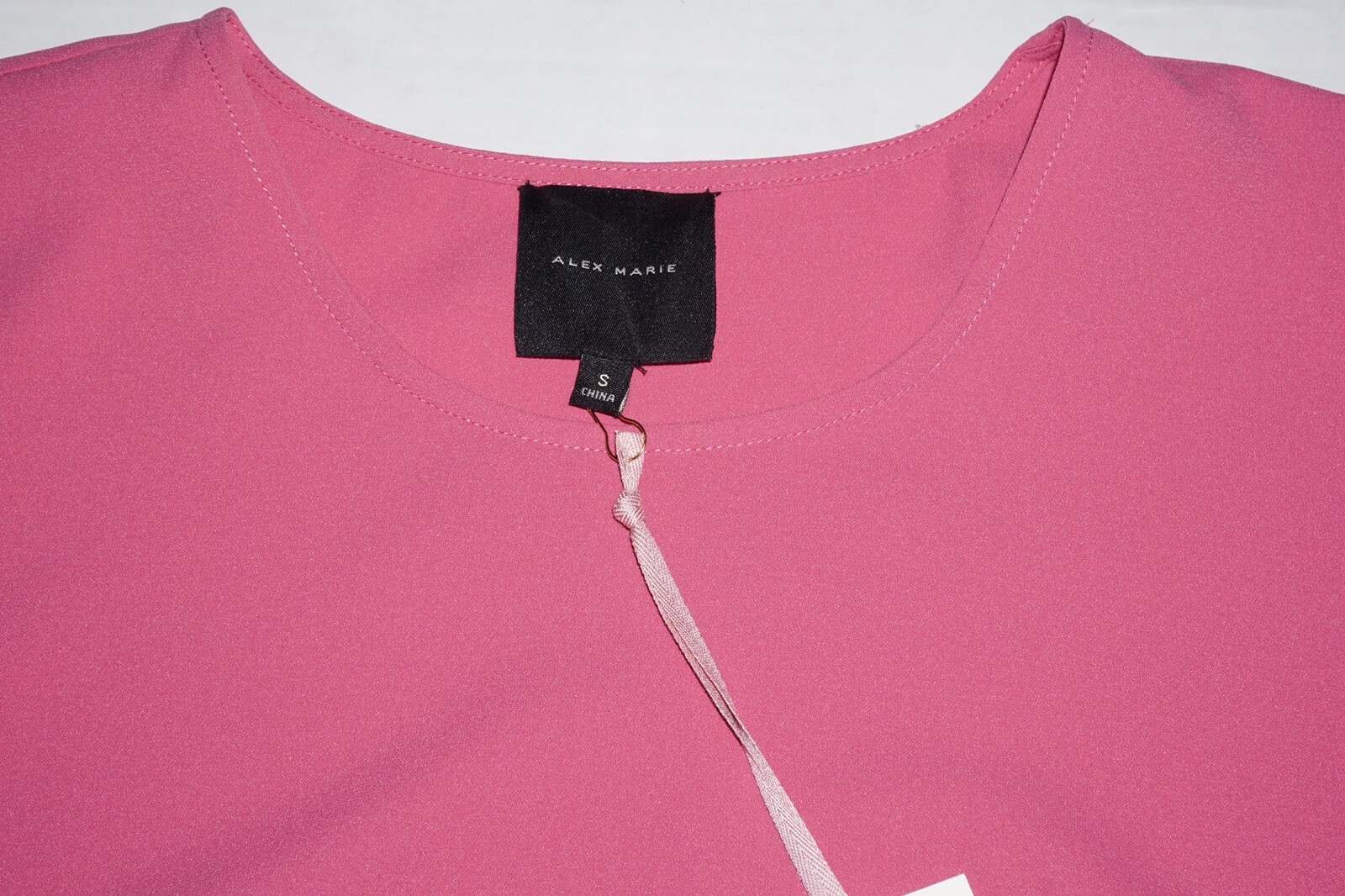 Alex Marie Opal Cap Sleeve Solid Basic Tee Blouse Size Small