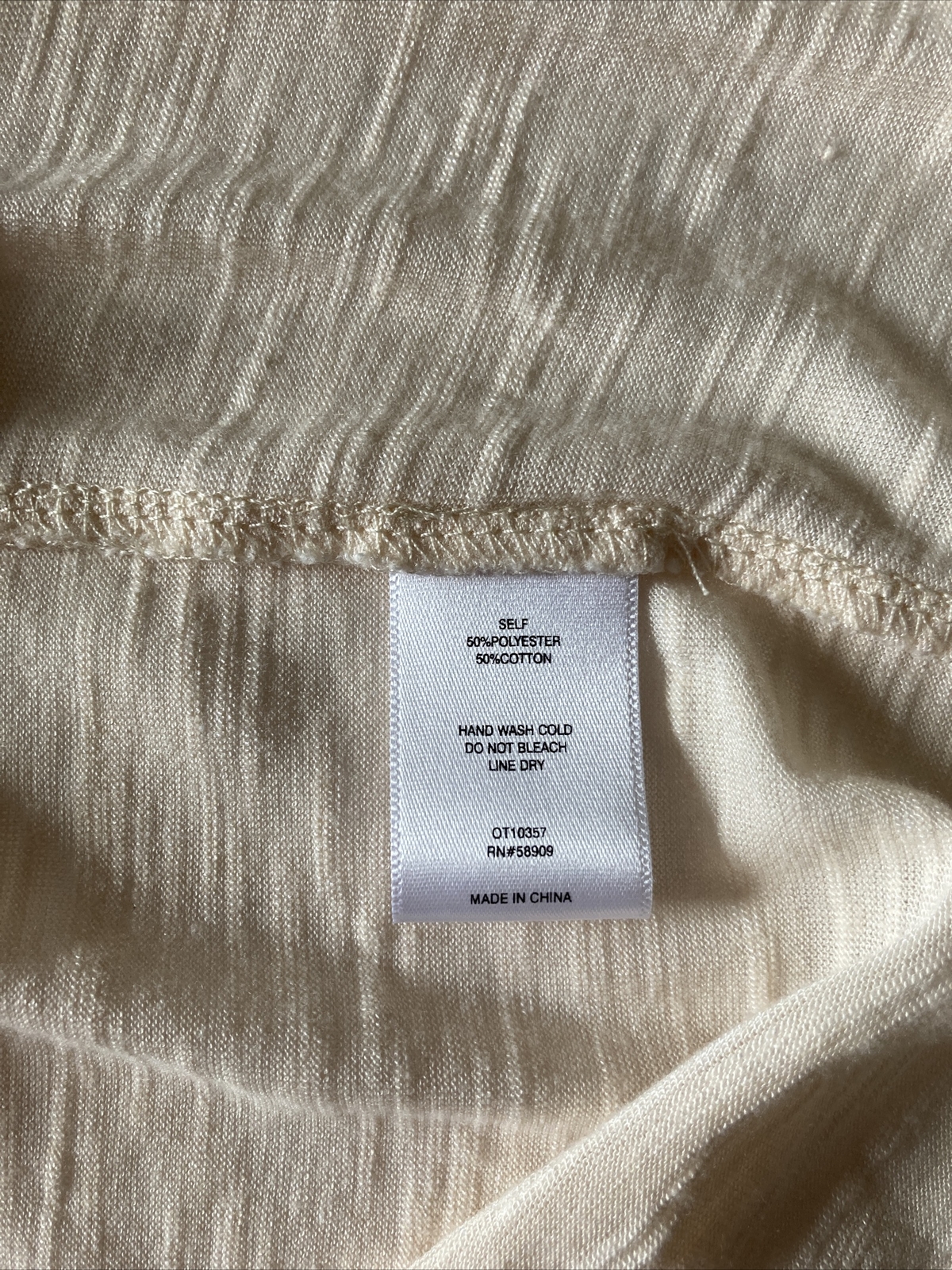 Cremieux Top Cream Color Lightweight Textured Fabric Poly Cotton Blend Size M