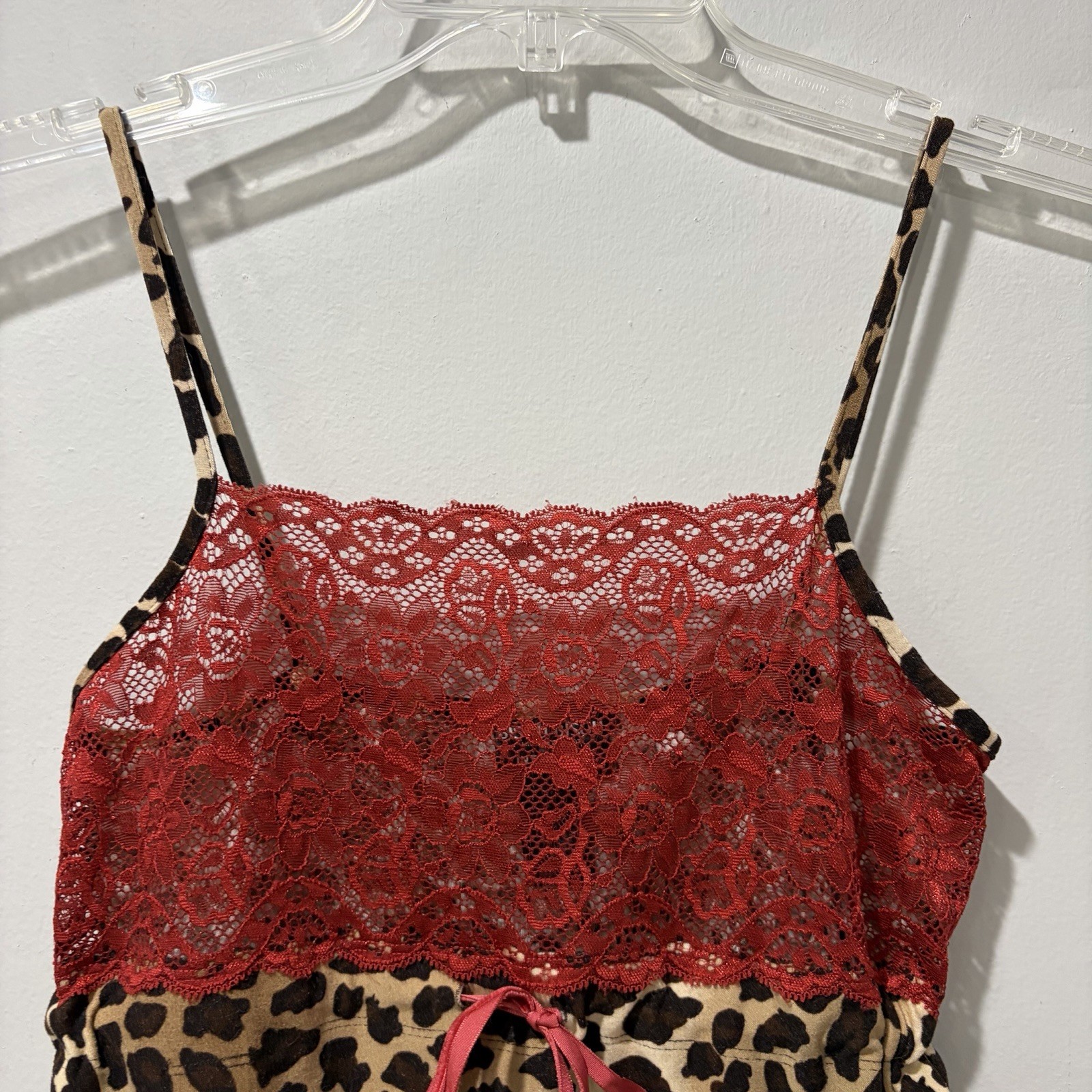 Bisou Bisou Michele Bohbot Ruffle Cami Top Blouse Y2K Small Red Lace Animal