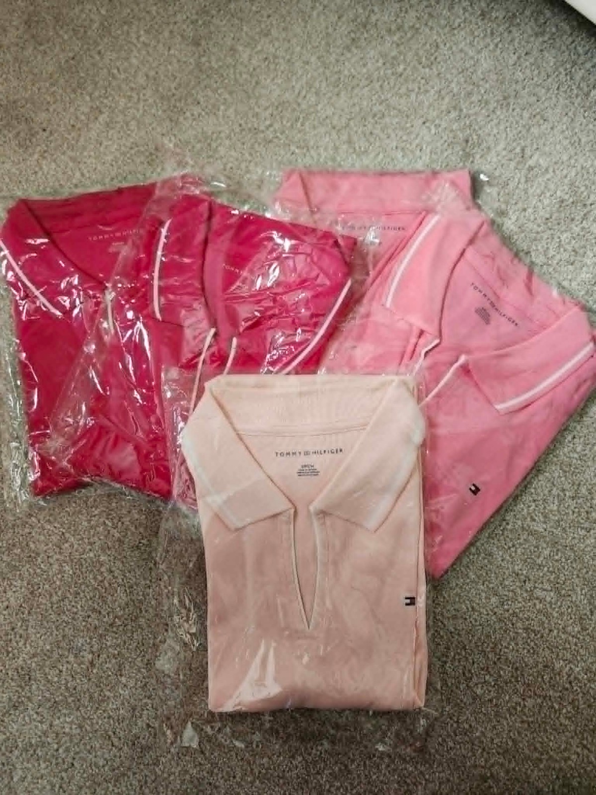 New Tommy Hilfiger Women’s Polo Shirt, Pink (Various colors and sizes S-M)