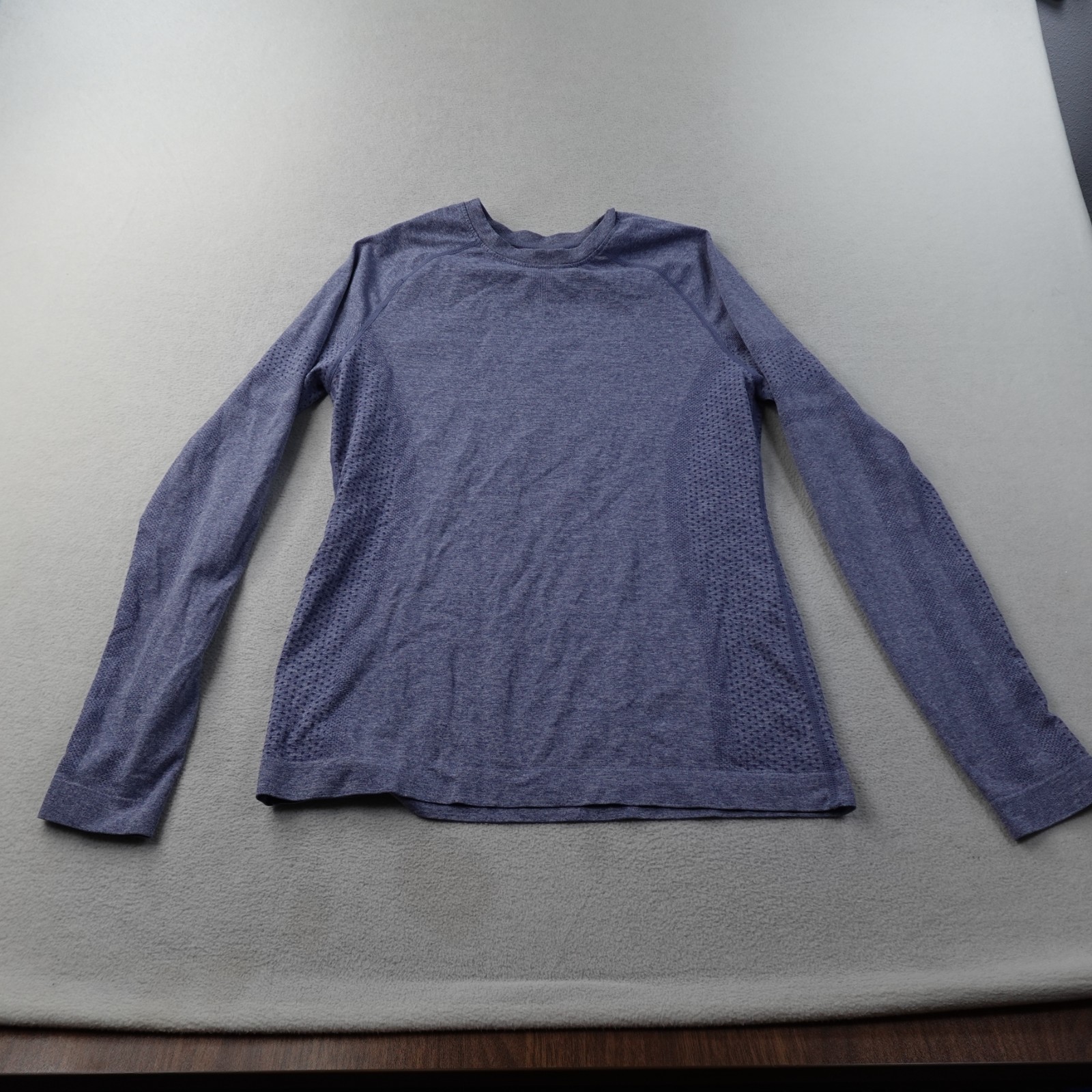 FIGS Salta Seamless Long Sleeve Shirt Womens Medium Blue Athletic Under Scrub