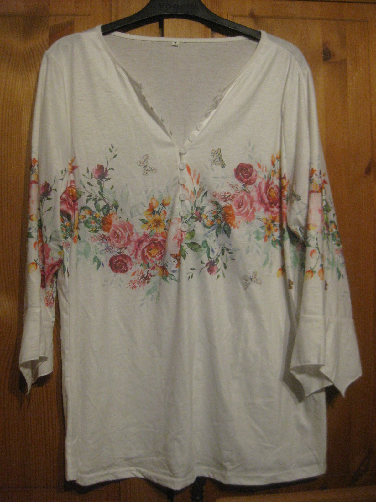 Ladies Tunic Size XL Floral Top New 3/4 Sleeve Lightweight Cute
