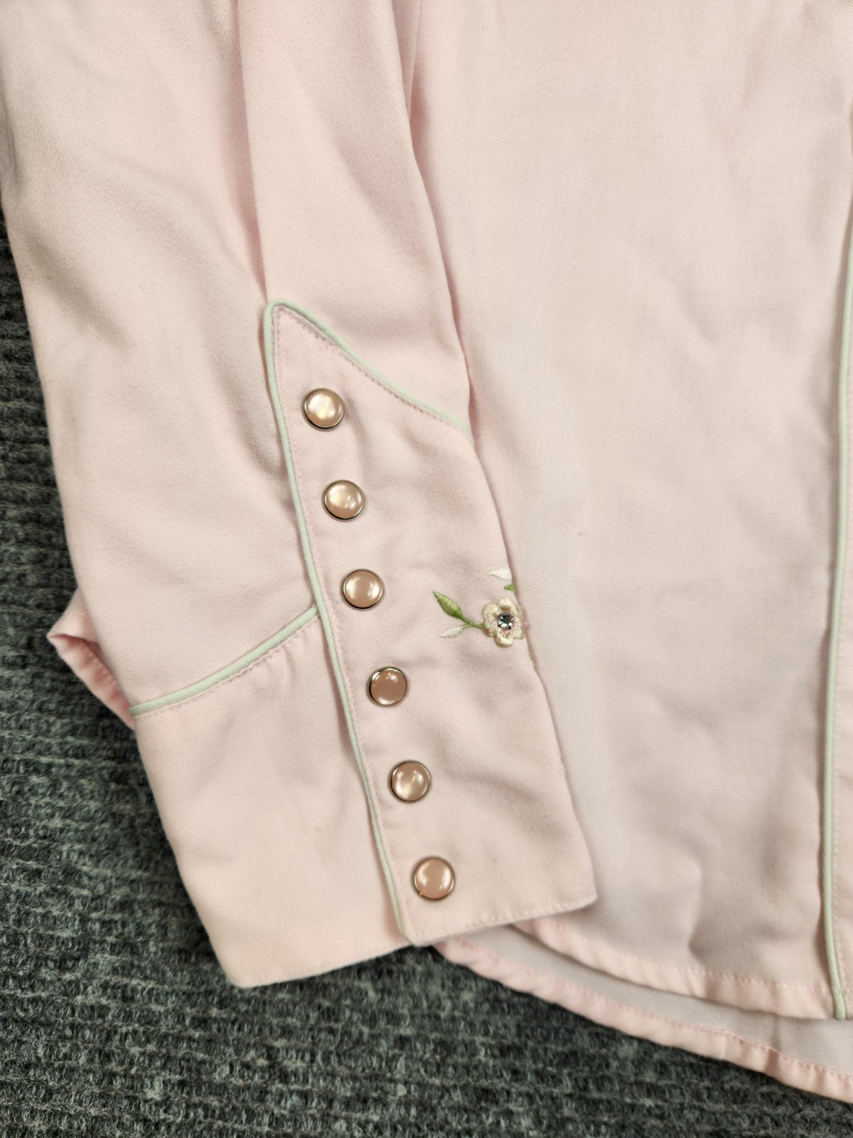 Scully Western Pearl Snap Shirt Womans Large Light Pink Flowers PL-705 Rodeo