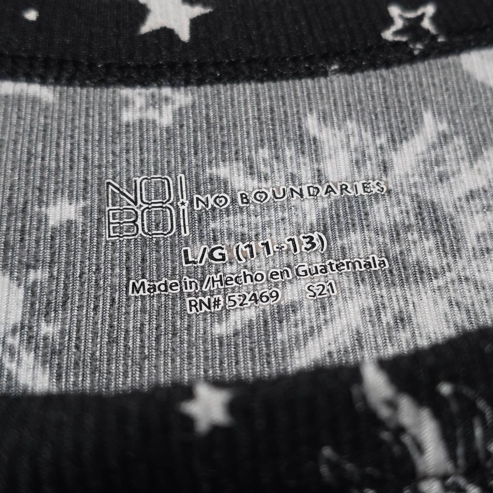 No Boundaries Womans L/G (11-13) Black Celestial Sun Moon Stars Tee Long Sleeve