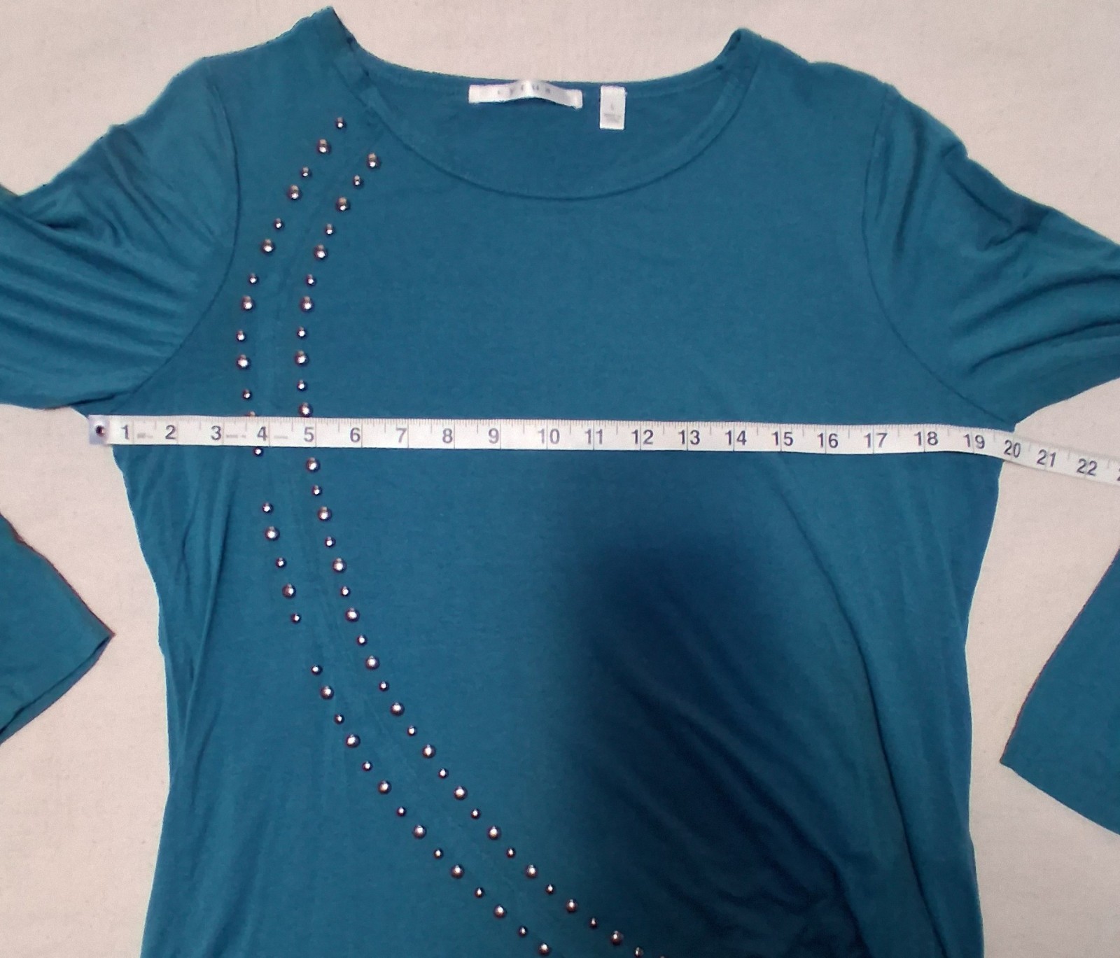 CYRUS Teal Tunic Size Large Asymmetrical Long Sleeve Studded Blouse Rayon