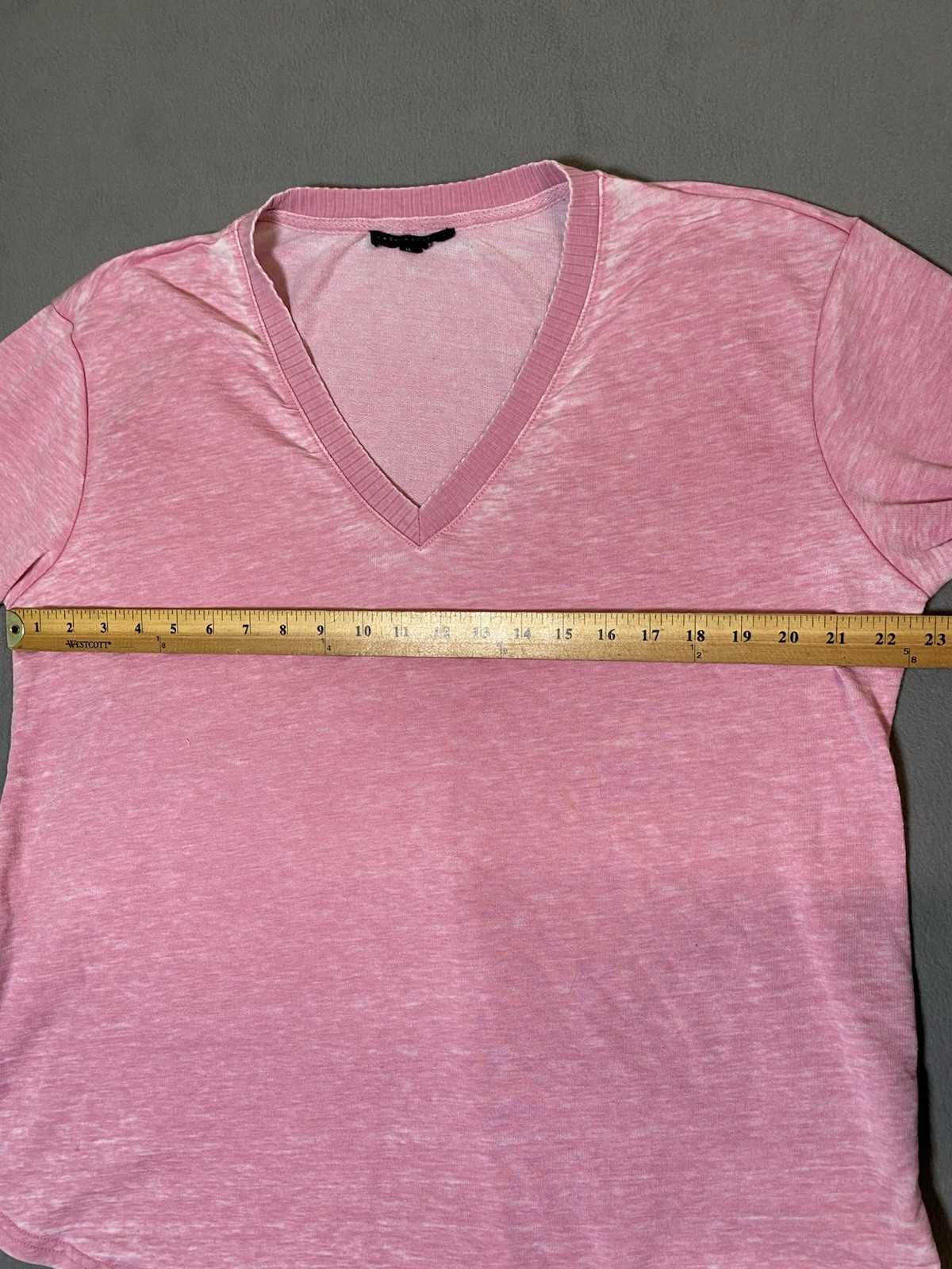 Jane+Delancey Women’s XL “Vintage Look” V Neck Pink T Shirt Granola Girl Beachy