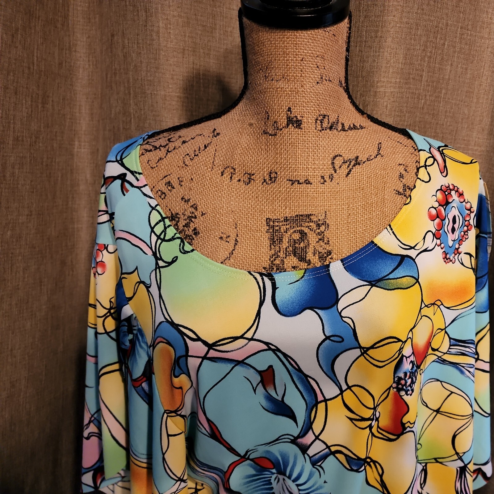 Boutique Marisa Jill Colorful, floral ruffle sleeve blouse sz xxl 5010