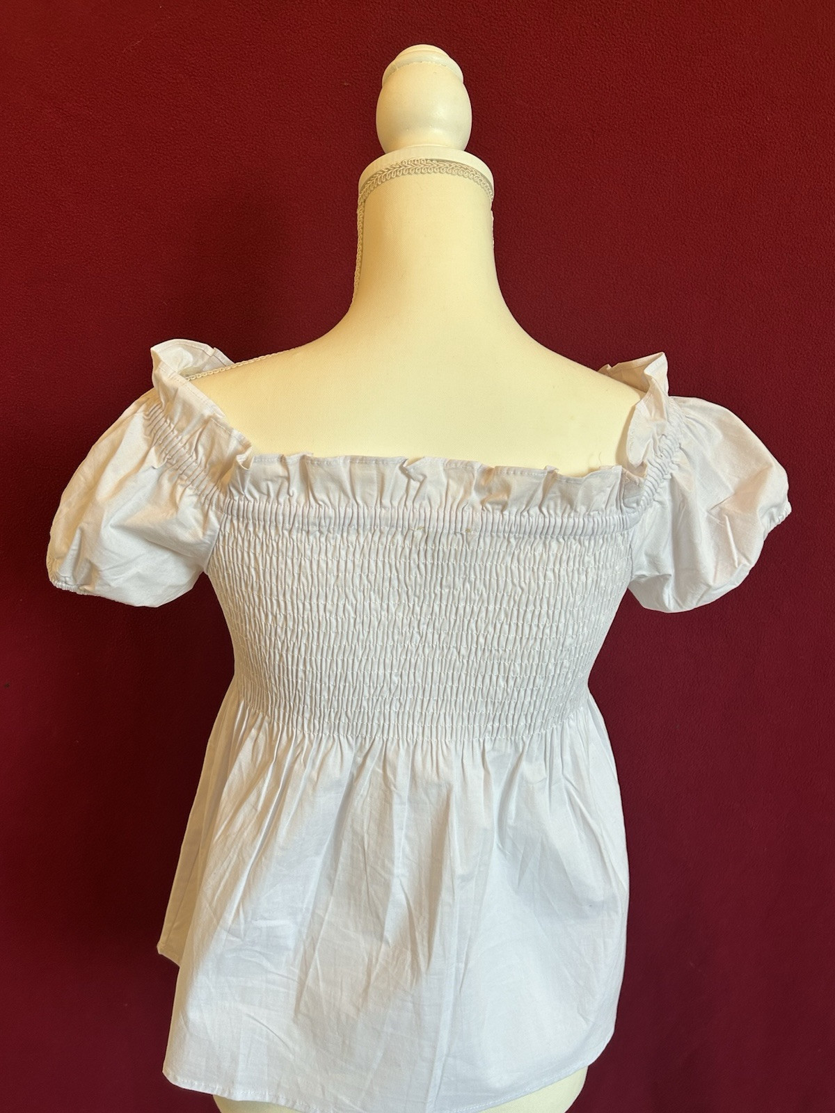 Ladies Top White Coastal Sz M Preppy Princess Fairy Cold Shoulder Or Cap