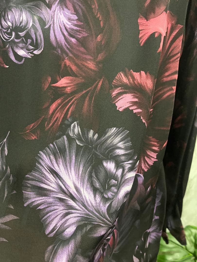GUCCI Silk Blouse Purple Floral Print Size 40 65cm Long Sleeve