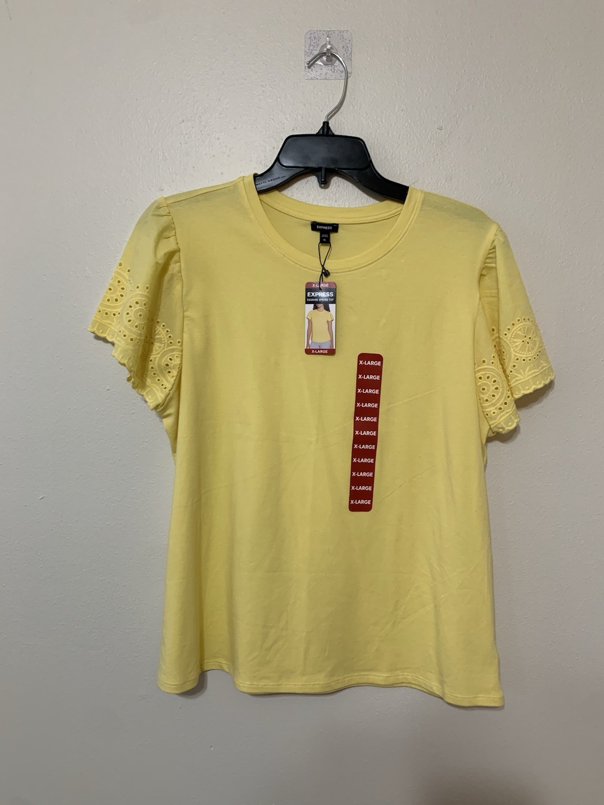 Women’s Express Yellow Top w/Short Sleeve Crochet Lace Trim XL New With Tags
