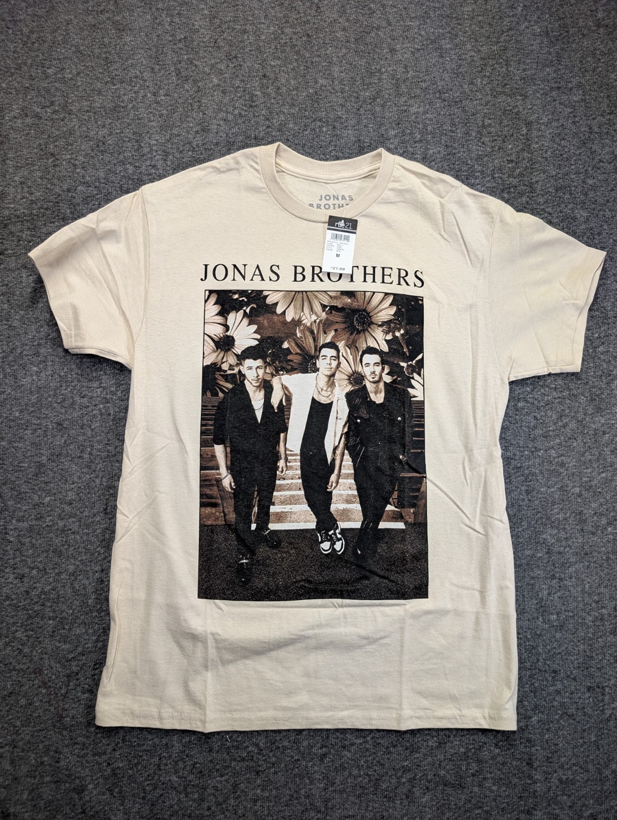 Rue 21 Beige Graphic Tee Jonas Brothers Size Medium Ships Same Day*