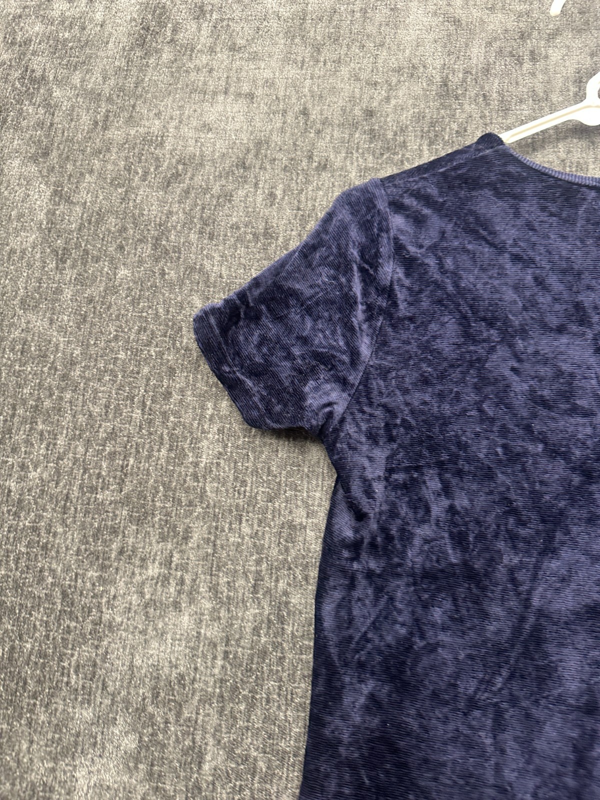 New York & Company T Shirt Womens Medium Navy Blue Rayon Comfort Velvet Casual