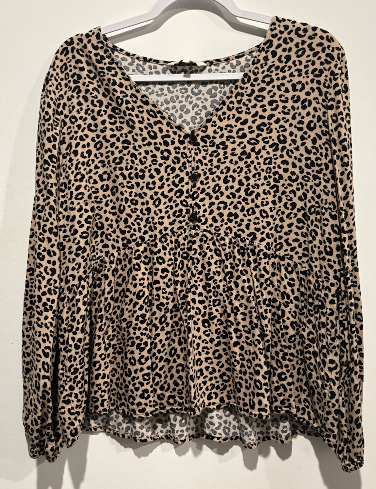 Ckh Clockhouse Women’s Beige/Black Leopard Print V-Neck Button Blouse Size 44