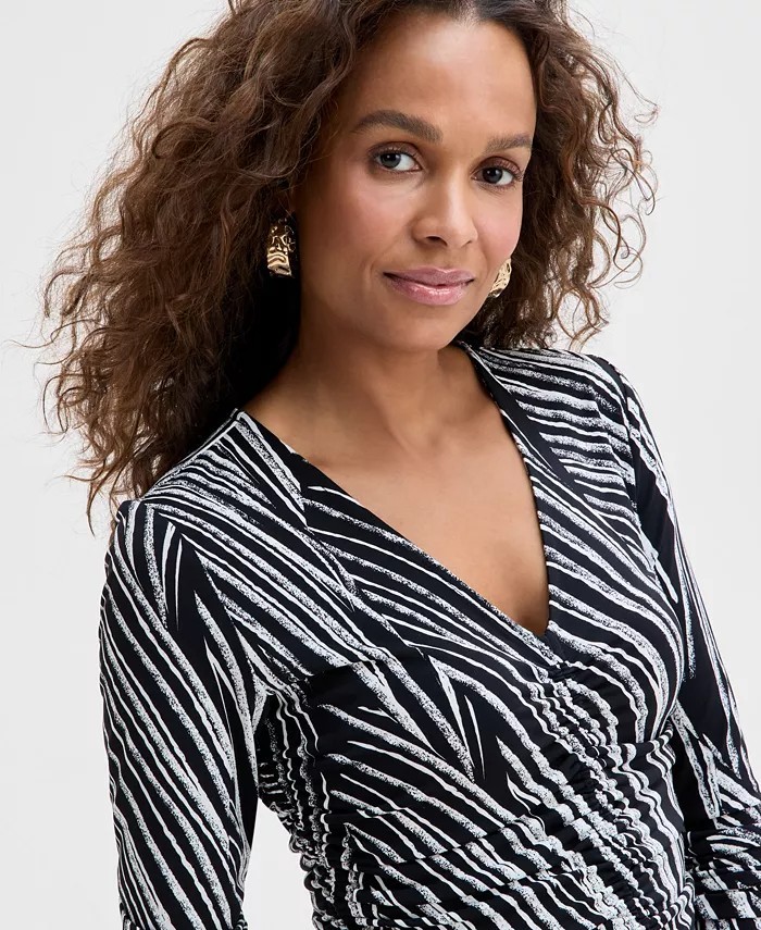 I.N.C. BLACK & WHITE STRIPES LONG SLEEVE RUCHED V-NECK TOP SIZE LARGE – NWT