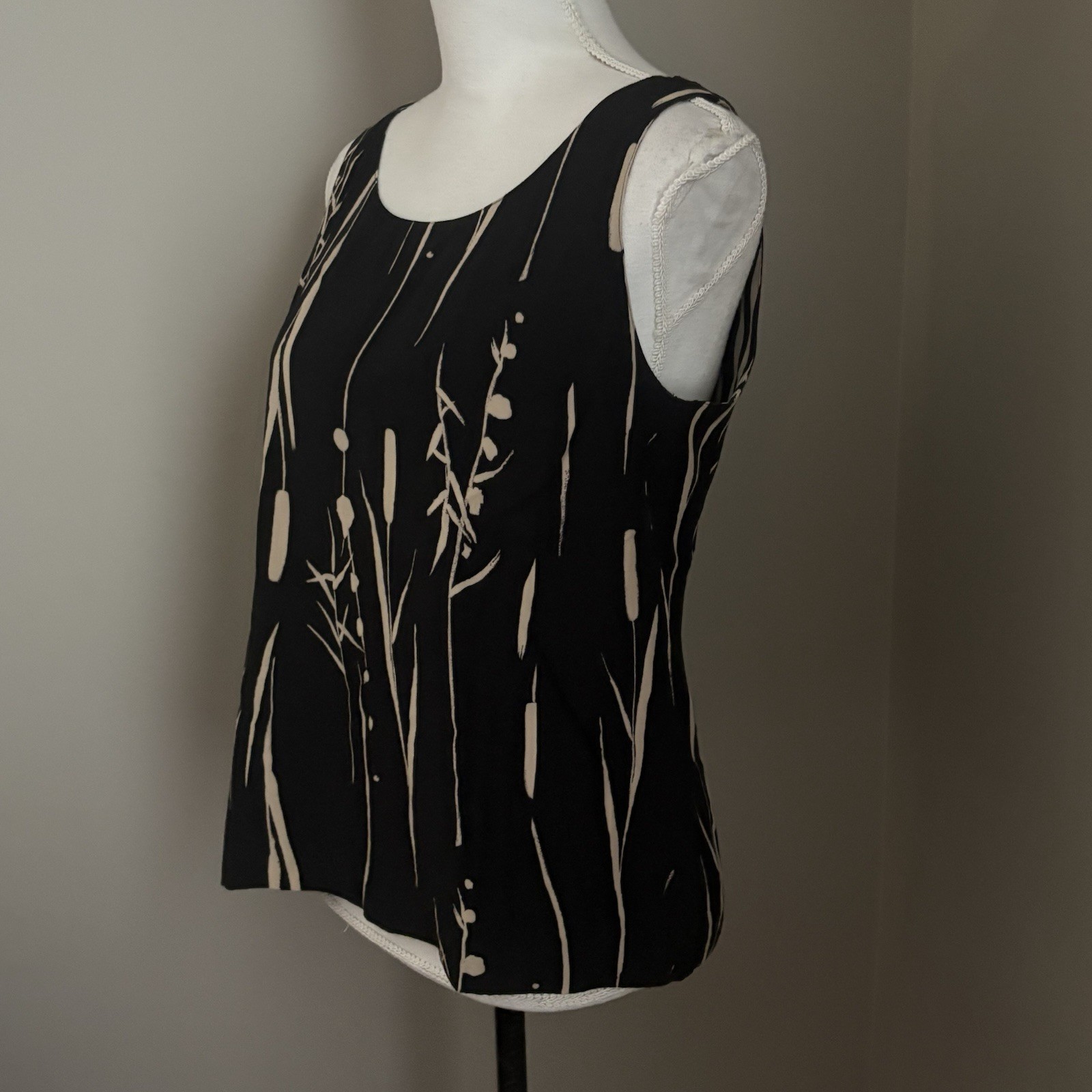 Liz Claiborne Reversible Silk Top Sleeveless Size 8 Black Tan Career Classy