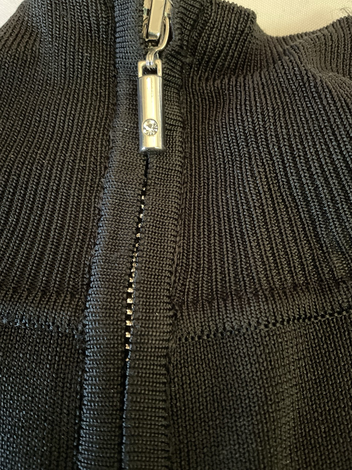 White House Black Market Ribbed Mock Turtleneck Cold shoulder L/S Black Sz S