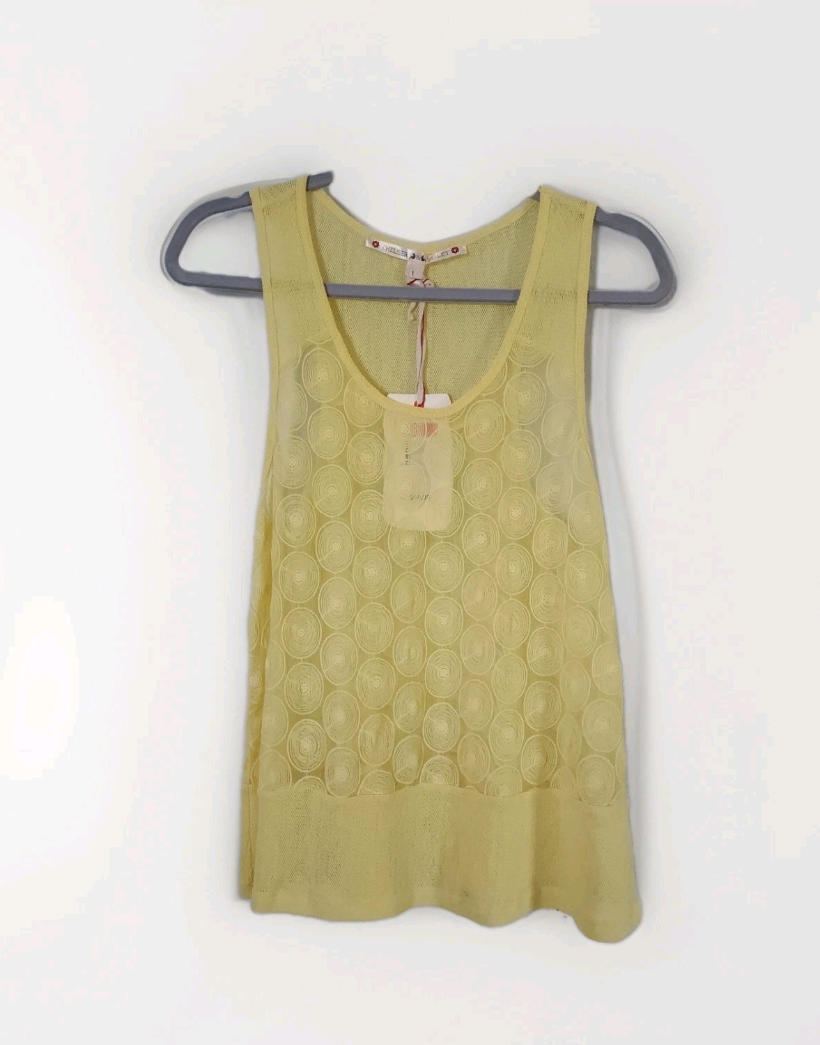 Chelsea & Violet Yellow Sleeveless Sheer Top Woman’s Large – Cotton/poly NEW