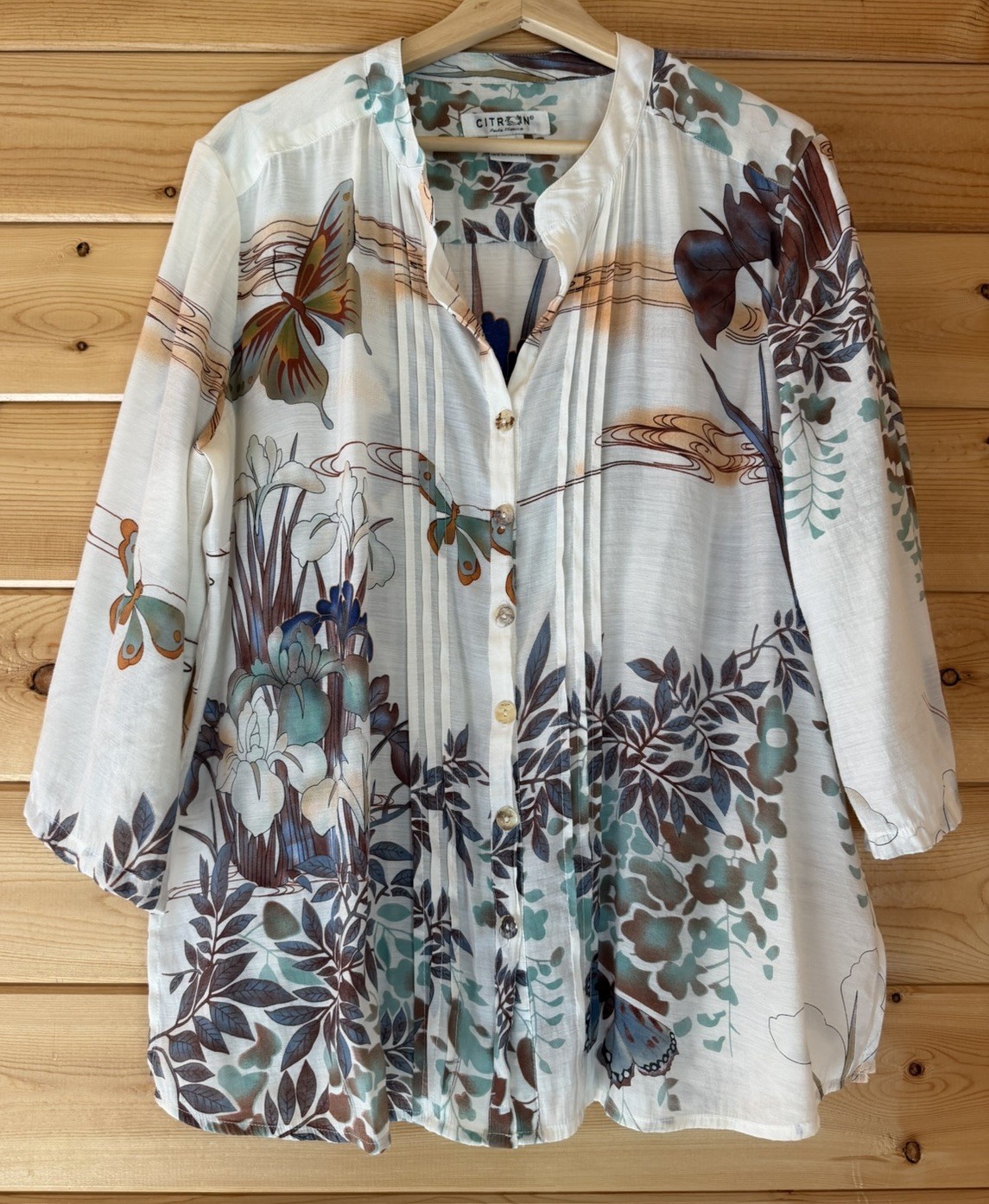 CITRON Santa Monica Petite L Bamboo Blend Floral Butterfly Button Up Shirt Top