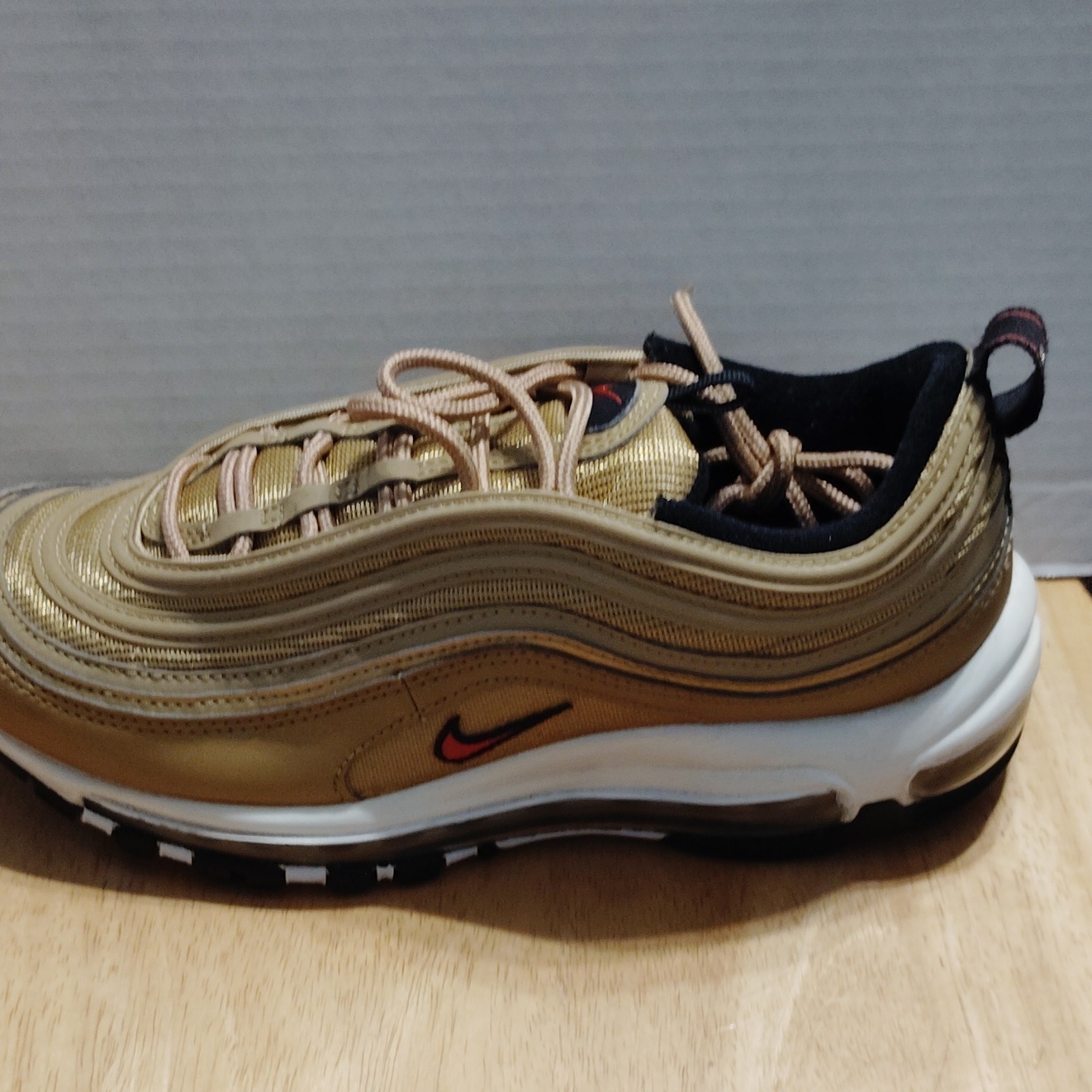 Nike Air Max 97 GS Gold/Black/White Mesh Low Top Sneakers 8Y DQ9131-700