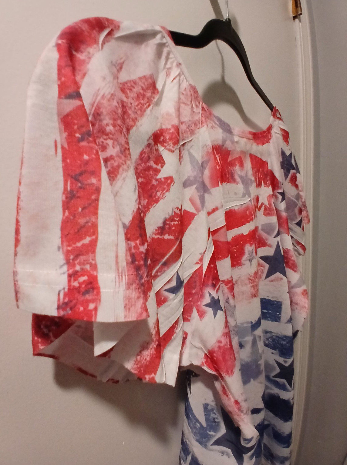 Indigo Soul Red White Blue Patriotic Ladies Top M with Ruffles Rhinestone Stars