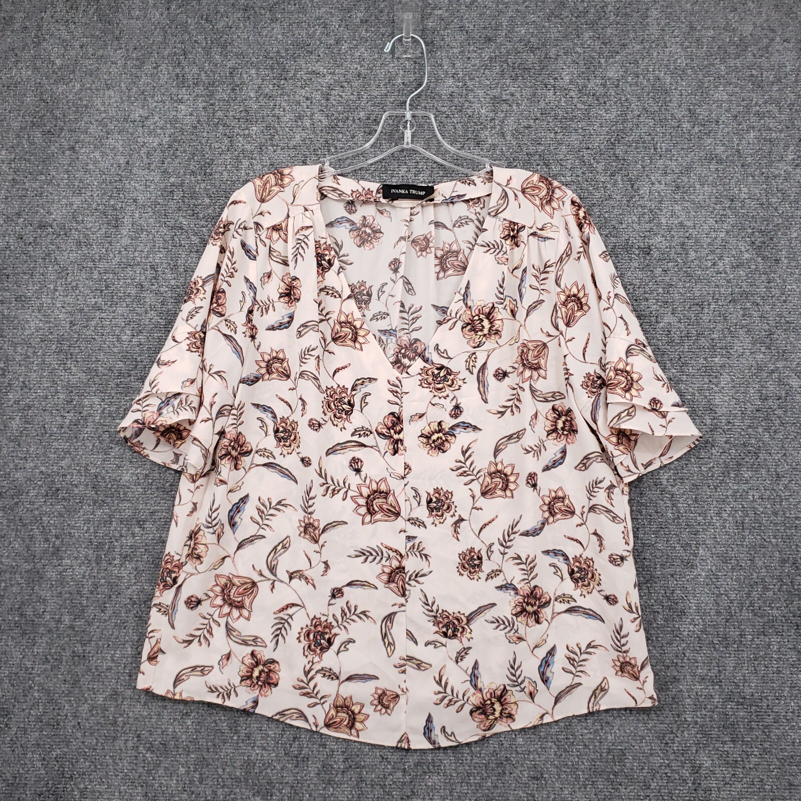 Ivanka Trump Top Womens L Large Beige Floral V Neck Blouse Short Sleeve Boho