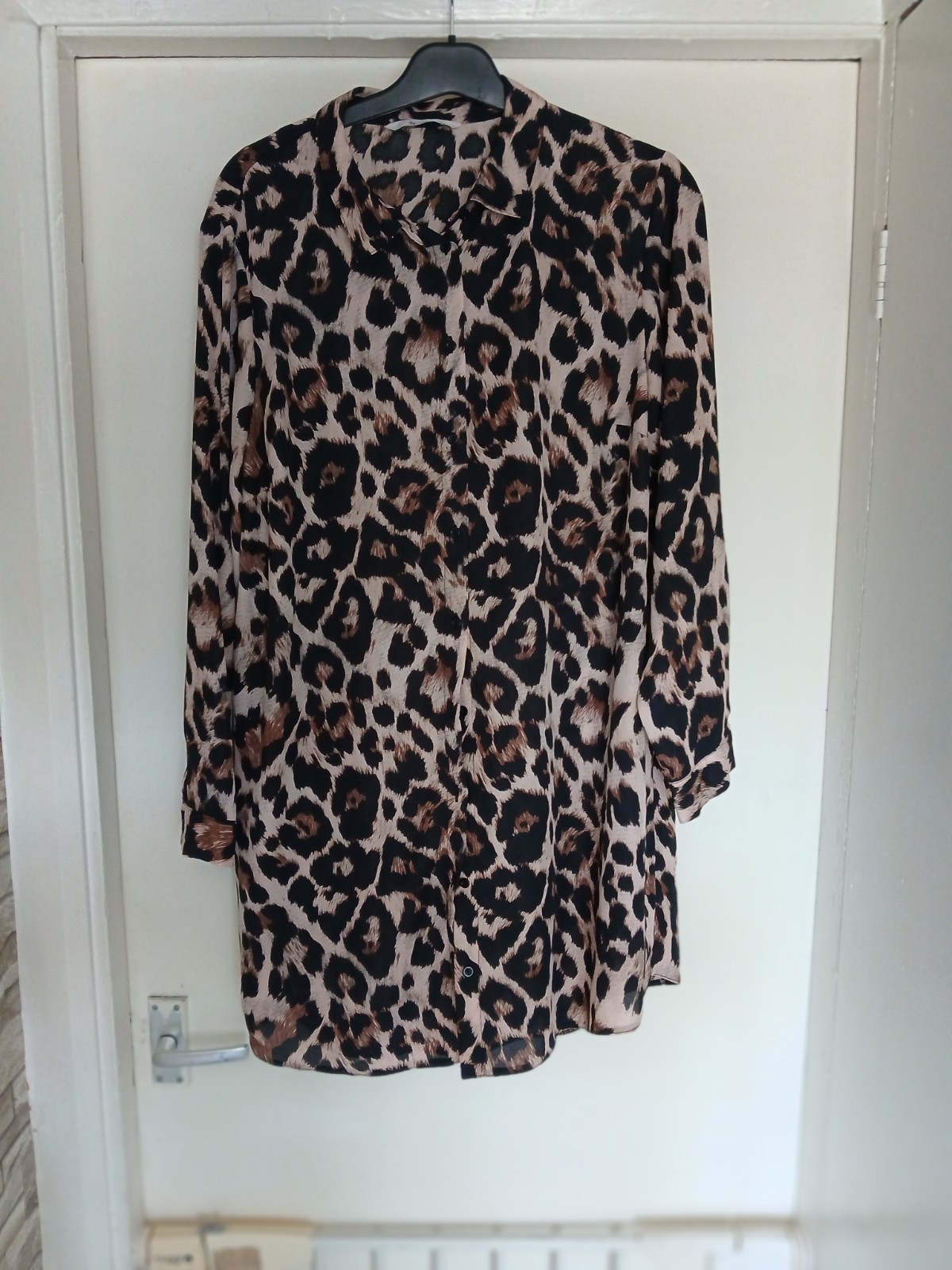 TU blouse size 20 pit to pit 25 inches length 30 inches leopard print