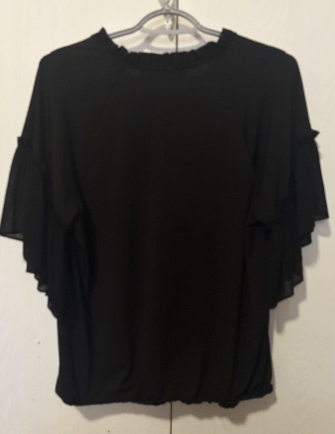 Marc New York Women’s Black Blouse Ruffle V Neck Size M