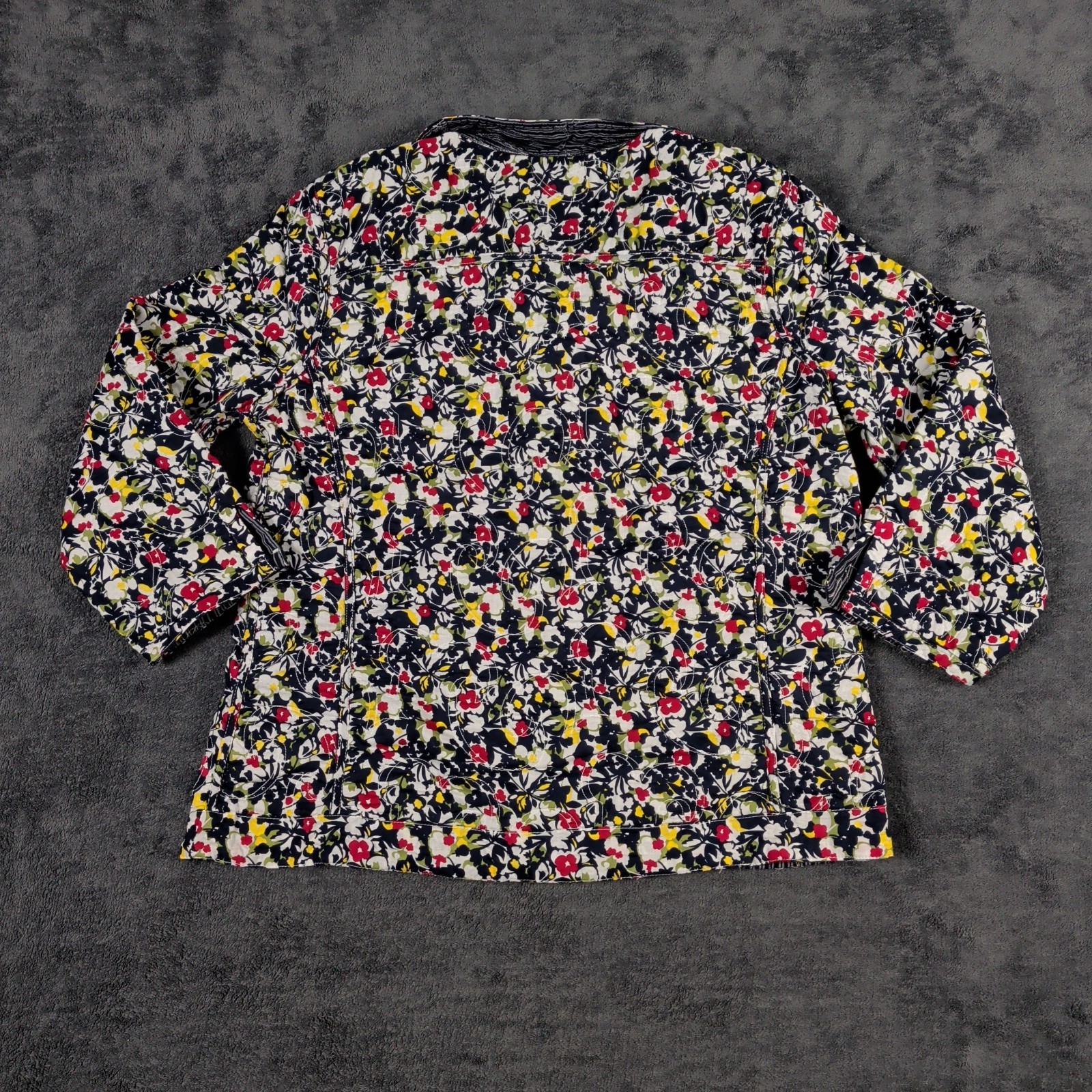 Quilted Reversable Floral/Grey Western 3/4 Sleeve Button Down Shirt Size Large