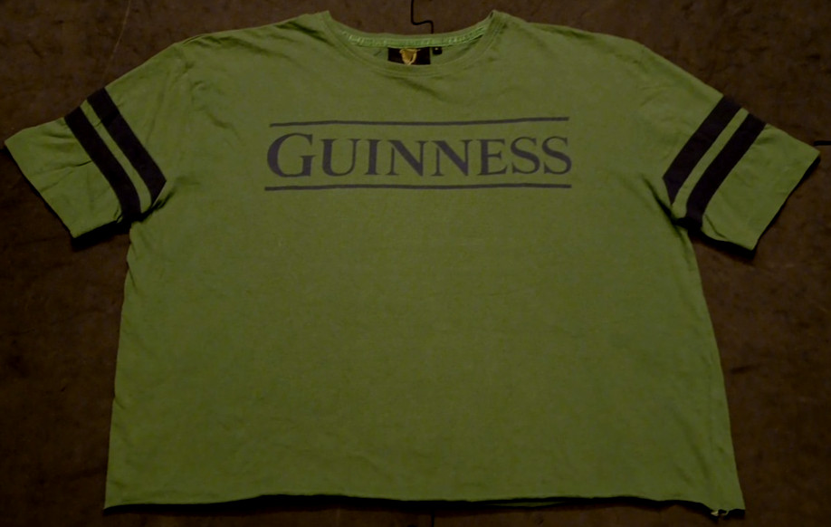 Women’s Lg Guinness Brewing Spellout Banded Arm Beer Collection Crop Top Shirt