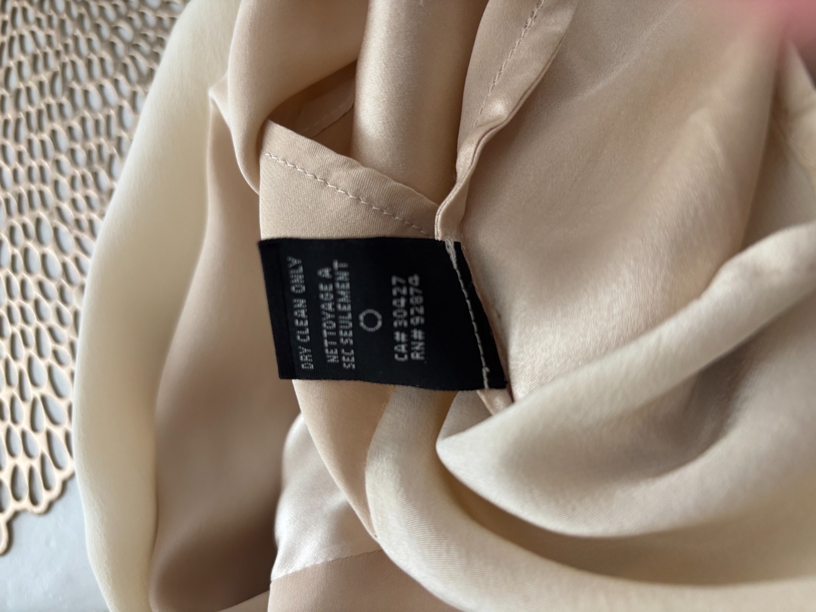 Ella Moss 100% Silk Blouse Large Champagne Kimono Sleeve Tie Waist Top Quiet Lux