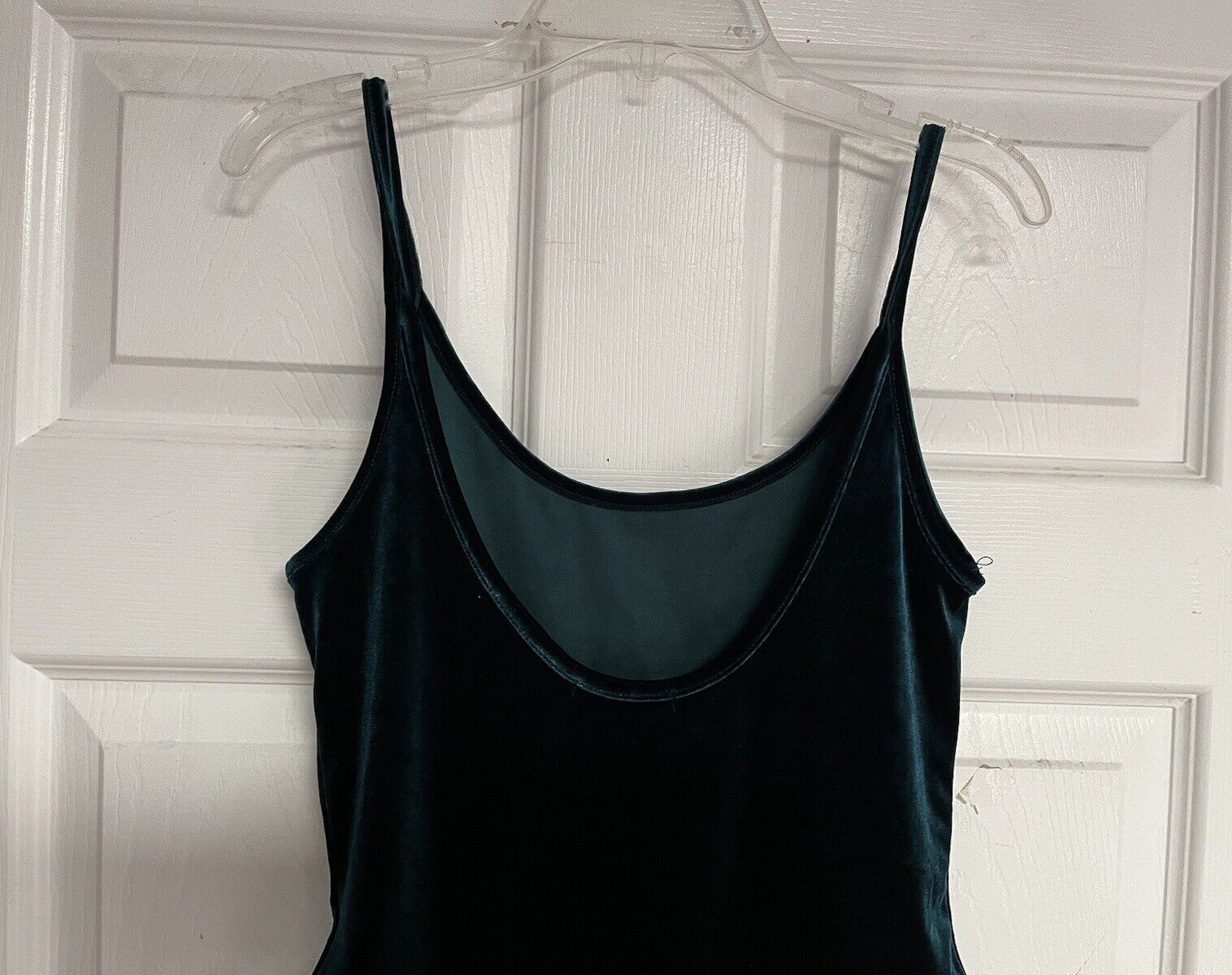 FOREVER 21 Green Velour/Velvet Sleeveless Low Back Tank Top Bodysuit Size M