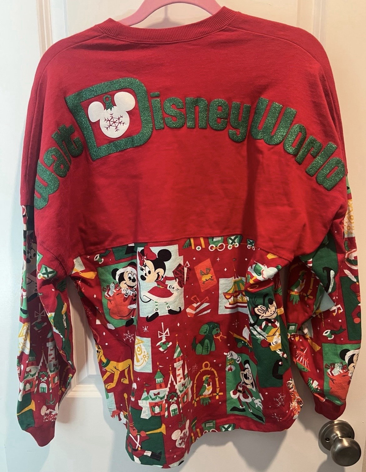Walt Disney World Spirit Jersey Shirt Adult Small Red Christmas Mickey & Friends